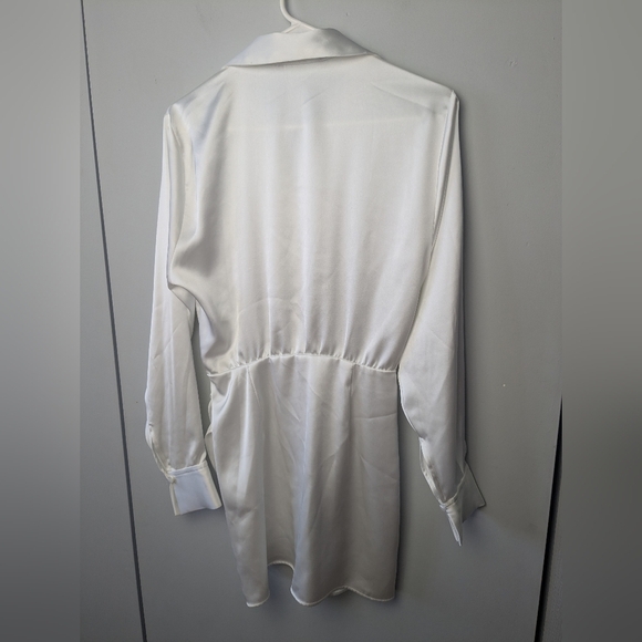 ZARA white Silk Texture Short Dress Size XS Size Zipper Long Sleeves - Picture 10 of 13